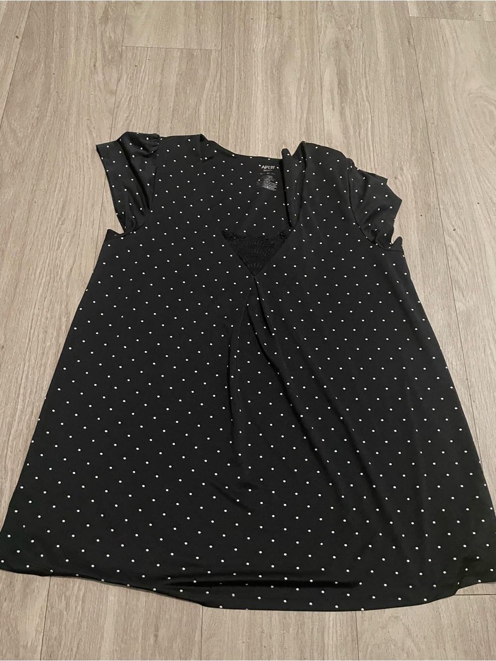 Apt. 9 Black Polka Dot Cap Sleeve Blouse
